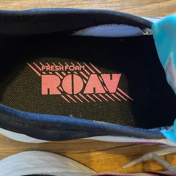 New Balance gym shoes size 8 - Picture 7 of 7